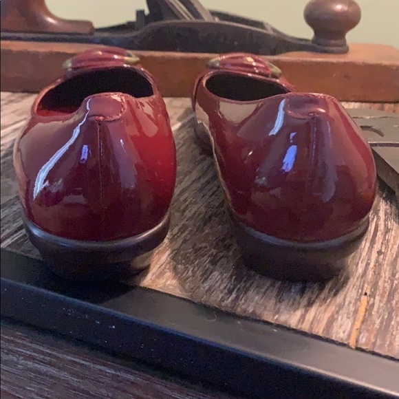 COLE Haan Nike Air Cranberry Patent Leather Flats - Picture 8 of 15